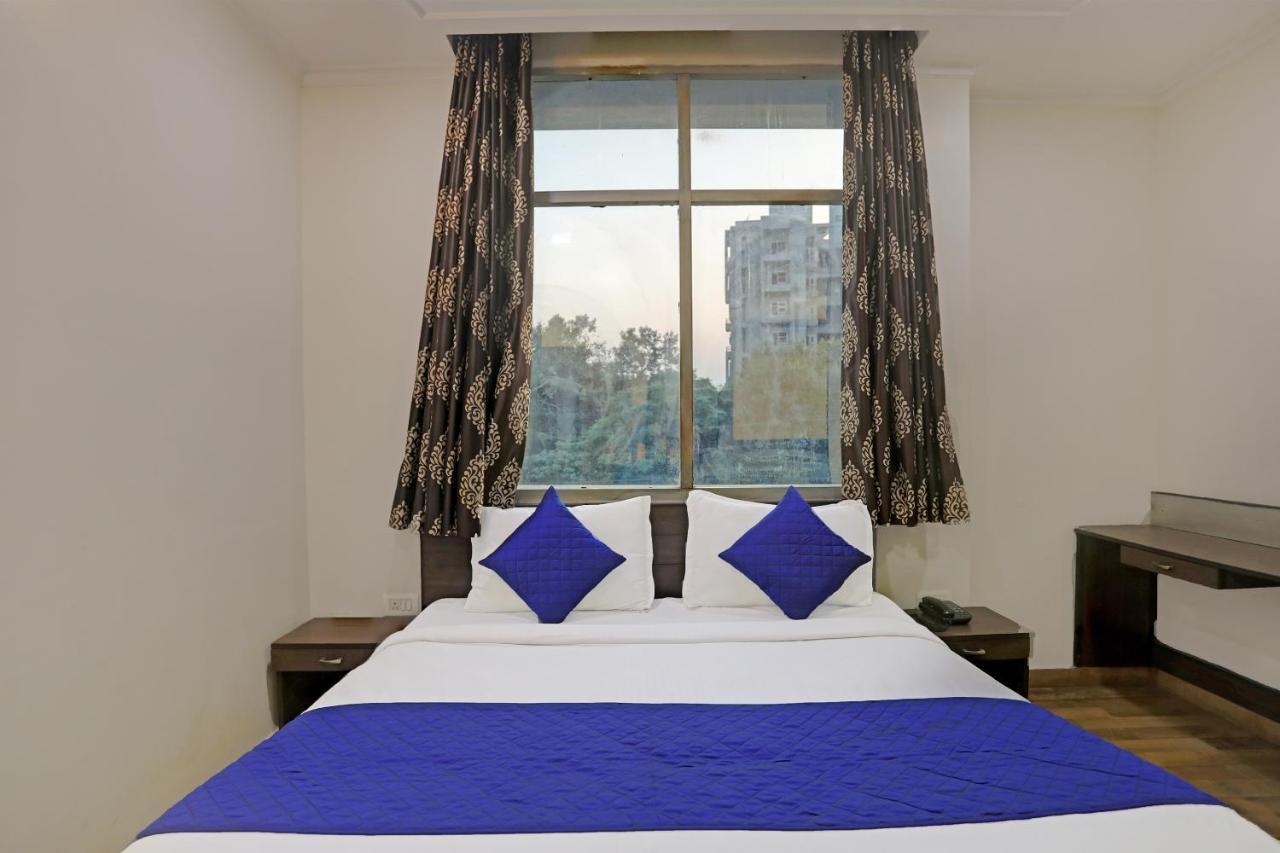 Hotel Grand Tushar - Ghaziabad Railway Station מראה חיצוני תמונה