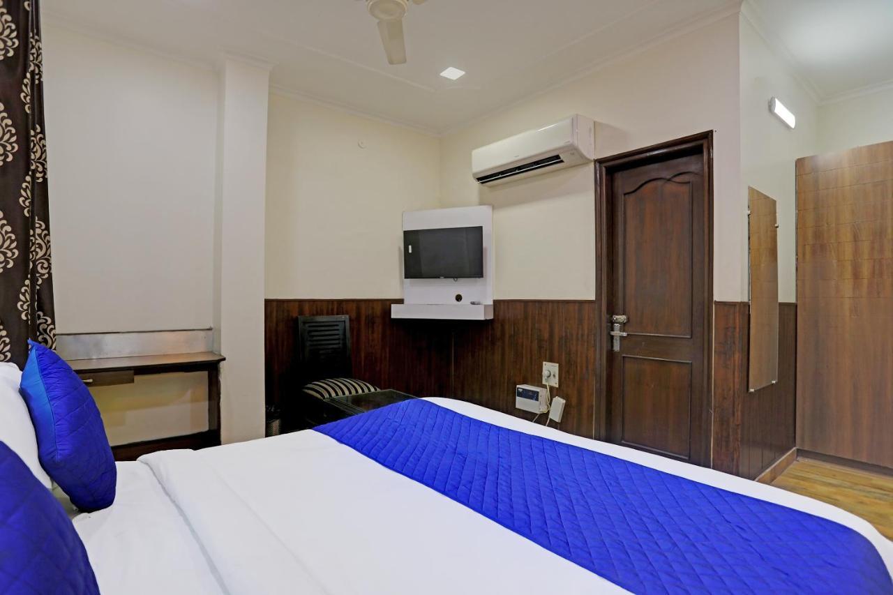 Hotel Grand Tushar - Ghaziabad Railway Station מראה חיצוני תמונה