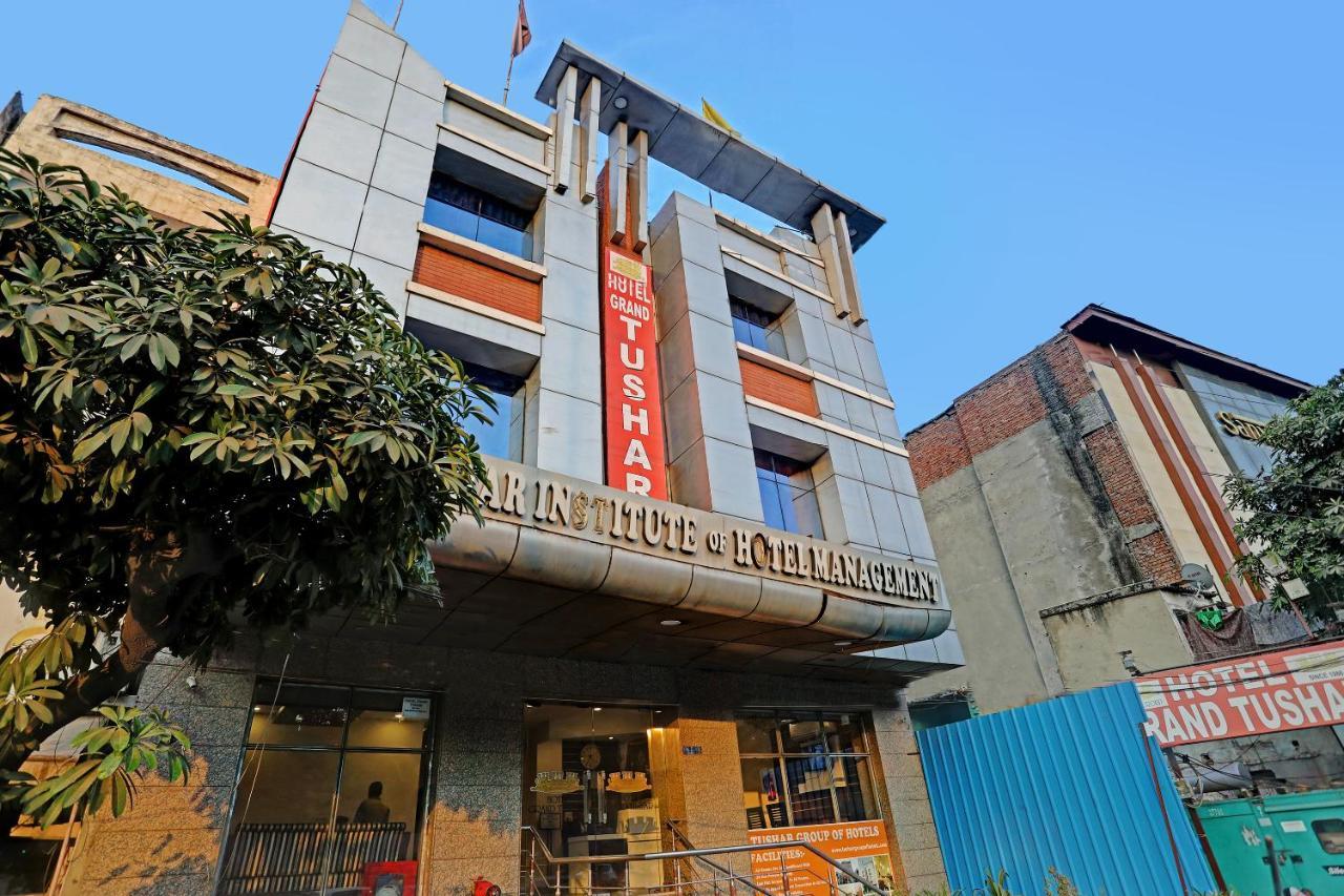 Hotel Grand Tushar - Ghaziabad Railway Station מראה חיצוני תמונה