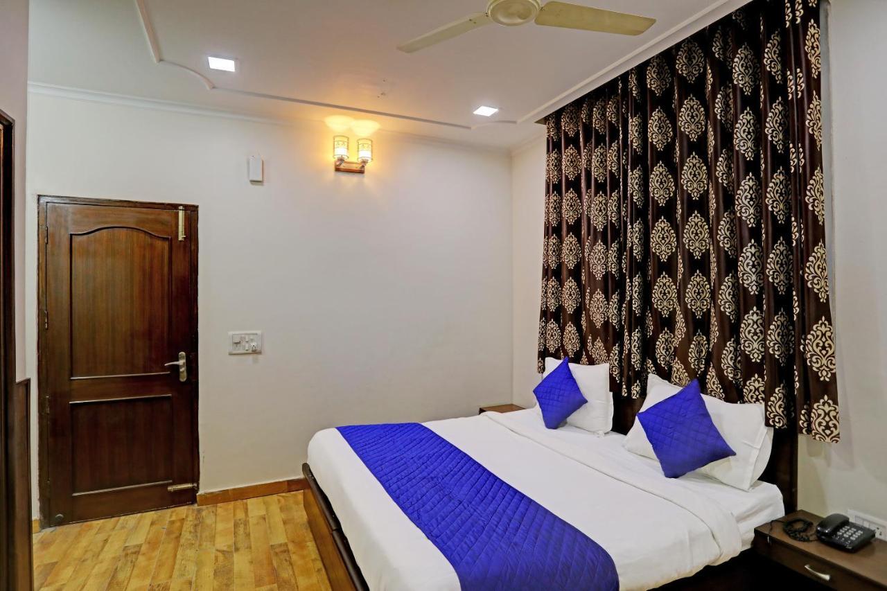 Hotel Grand Tushar - Ghaziabad Railway Station מראה חיצוני תמונה
